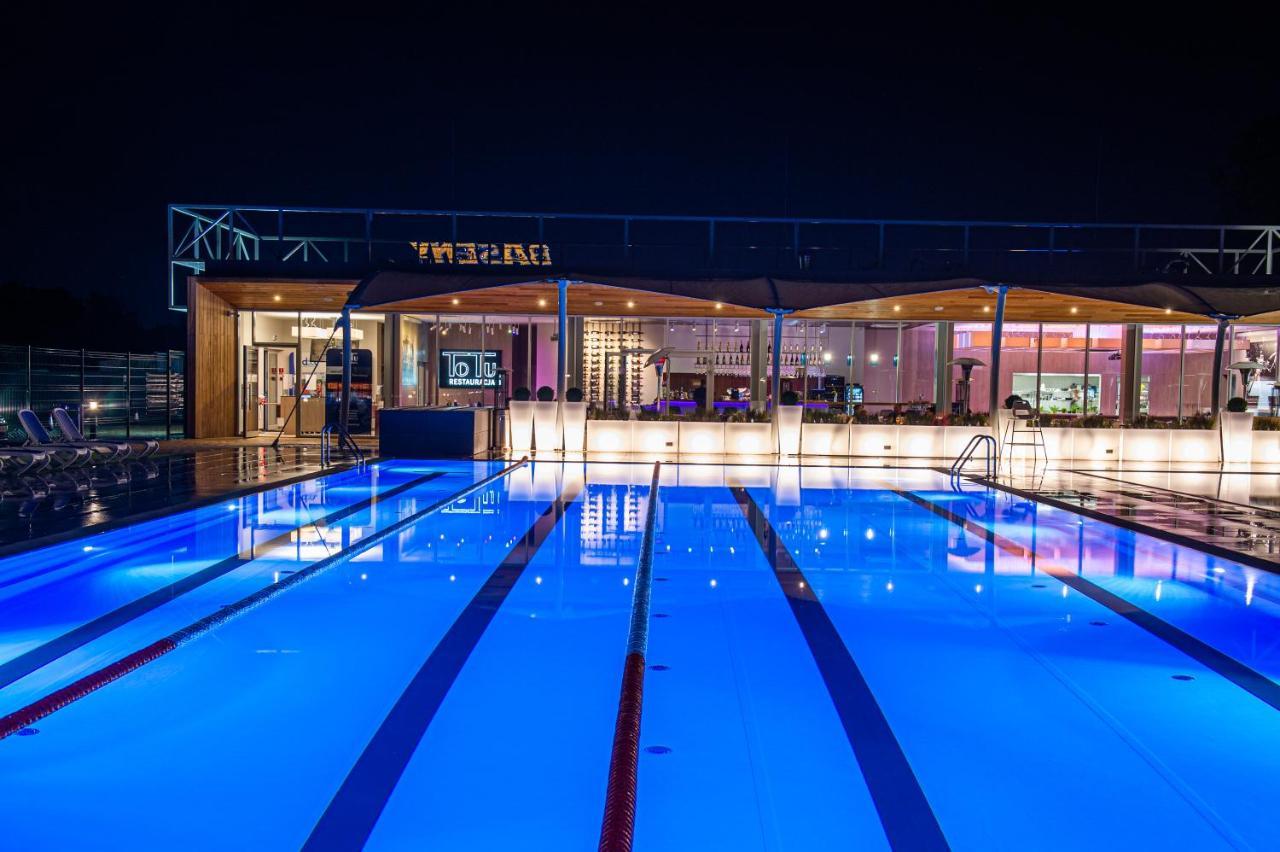 Hotel Kozerki 외부 사진